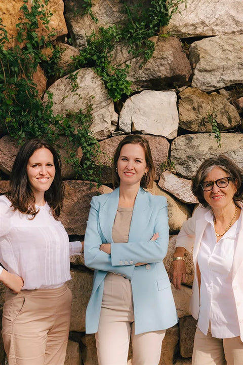 Julia, Karoline and Elena Walch - Elena Walch